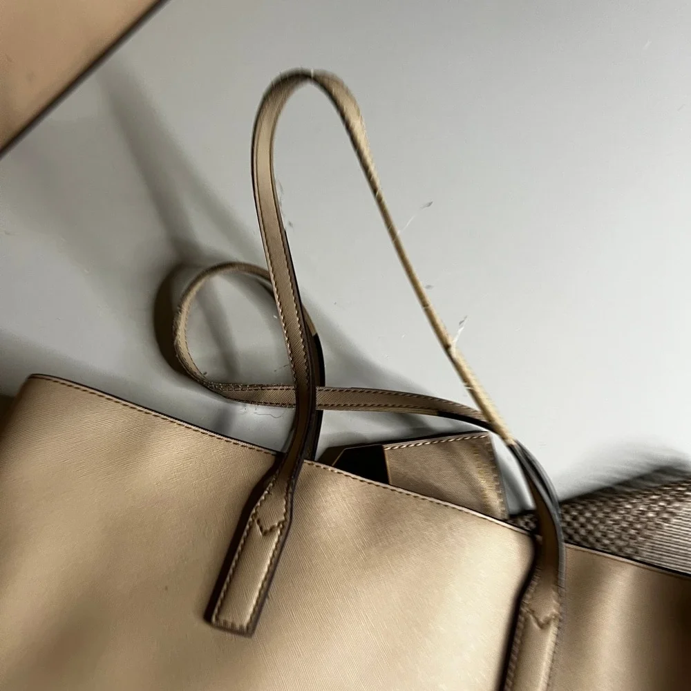 Marc Jacobs Wingman Tote Beige Saffiano Leather Floral Lining Large Handbag
